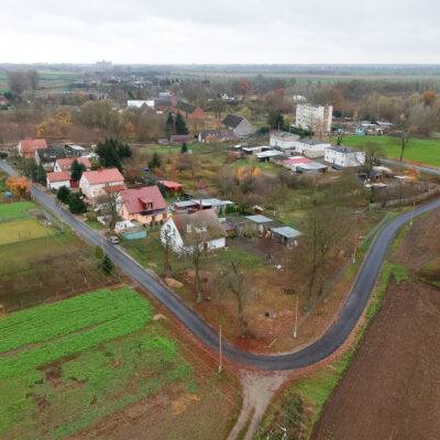 Ujęcie drogi w Bronowicach wykonane z drona